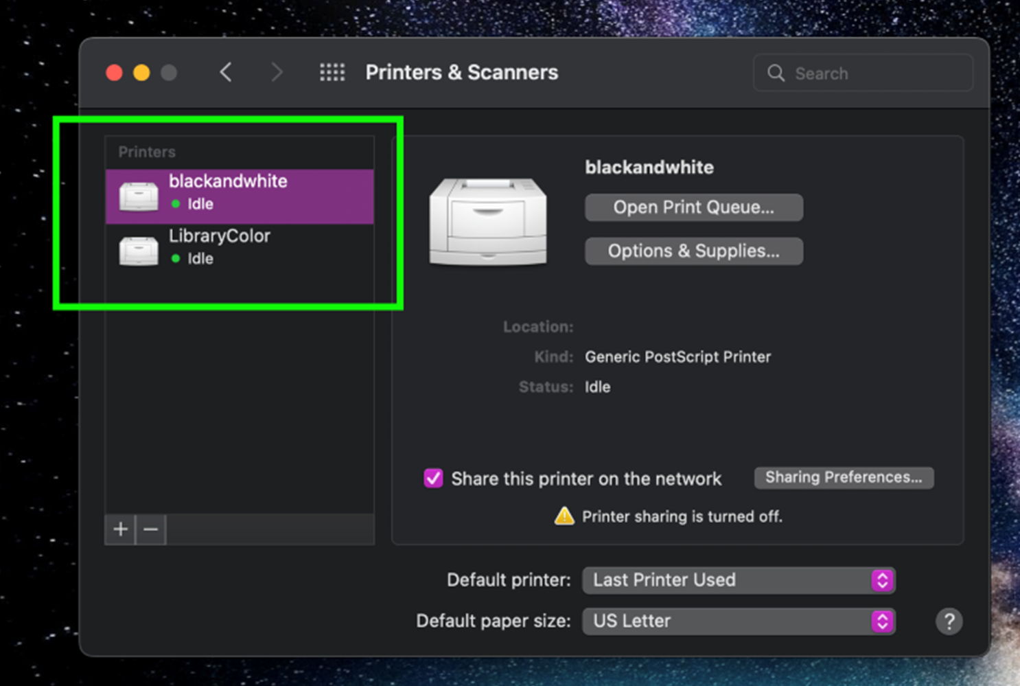 macOS screen showing printers listed in a sidebar in a green box